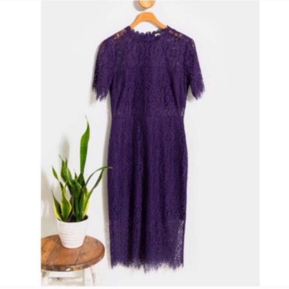 Malorie Purple Lace MIDI Dress NWT Large